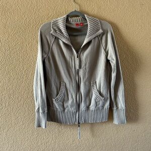 Esprit Light Gray Knit Sweater